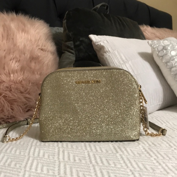 Michael Kors Handbags - 🆕 Michael Kors crossbody bag